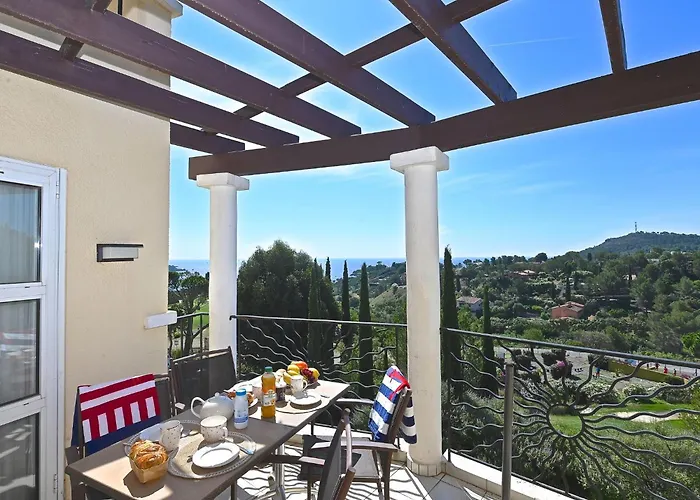 L'esquinade - Fh205 By Interhome Apartment *