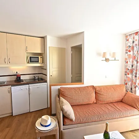 L'esquinade - Fh205 By Interhome *